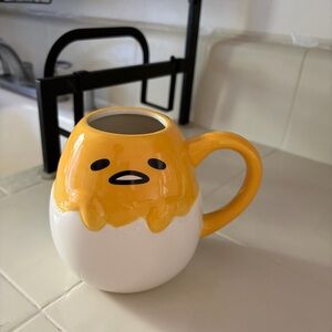 NEW Sanrio Gudetama Yellow and White Mug